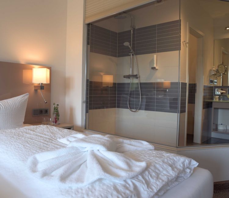 Zimmer Comfort Badbereich im Wellnesshotel Reibener-Hof im Bayerischen Wald